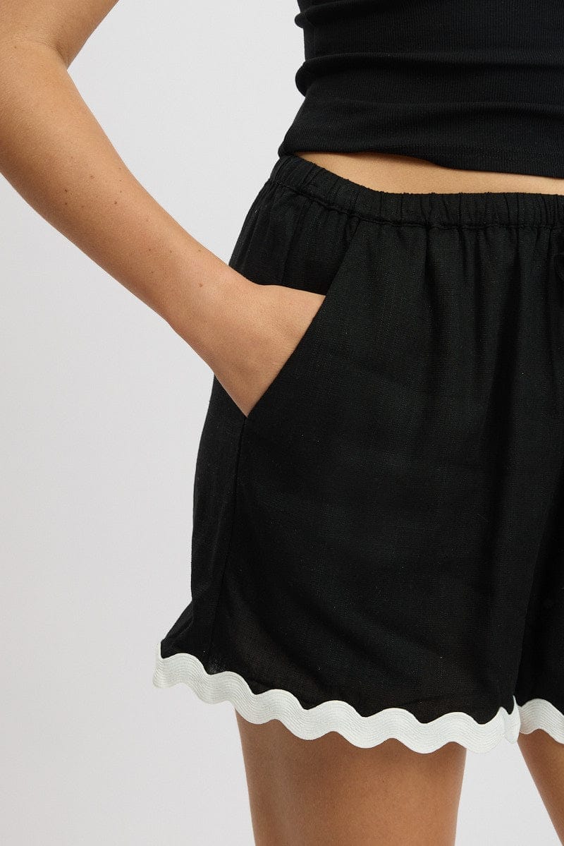 Black Shorts Elasticated Waist Ric Rac - Àlainn Fashion