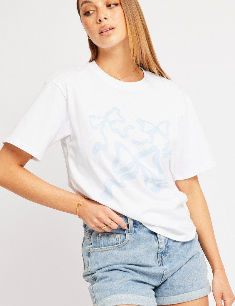 Blue Graphic Tee Short Sleeve - Àlainn Fashion