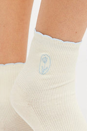 White Floral Embroidery Socks - Àlainn Fashion